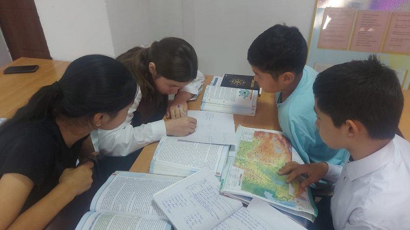 Мектепішілік бақылау мен басшылық жоспары: "Педагогикалық турлар" бойынша сабақтарға қатысу